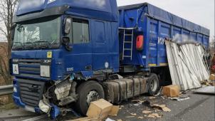 Na dálnici u Brodku u Prostějova komplikuje dopravu nehoda