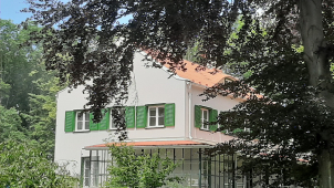 V areálu dětského domova vyrůstá prostor pro zácvik matek