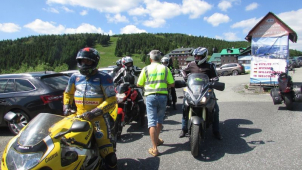 Policisté na Červenohorském sedle kontrolovali motorkáře