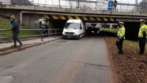 Myší díru v Olomouci ucpala dodávka, místo už je průjezdné