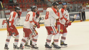 Hokejisté HC Olomouc doma remizovali s Pardubicemi
