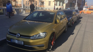 Strážnici varují: Most není parkoviště!