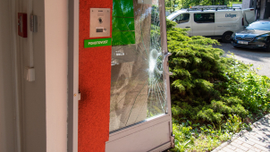 Na zubní pohotovost se dobýval agresivní pacient