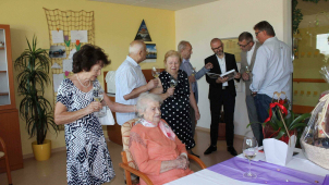 Seniorka oslavila v chválkovickém domově stovku