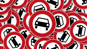 Regulace, dohled a rovnost vládnou světu