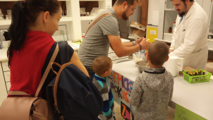 FOTO: Pevnost poznání a rozárium ovládla věda