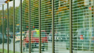 Protihluková stěna nefunguje, stěžují si obyvatelé Prostějova