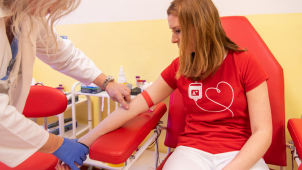 Transfuzní oddělení fakultní nemocnice funguje neustále