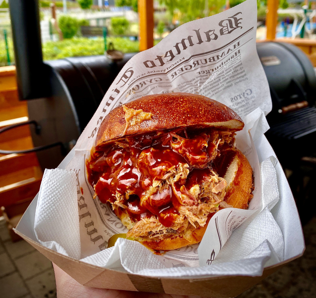 Novinka na gastromapě - pomalu připravované Maso v housce