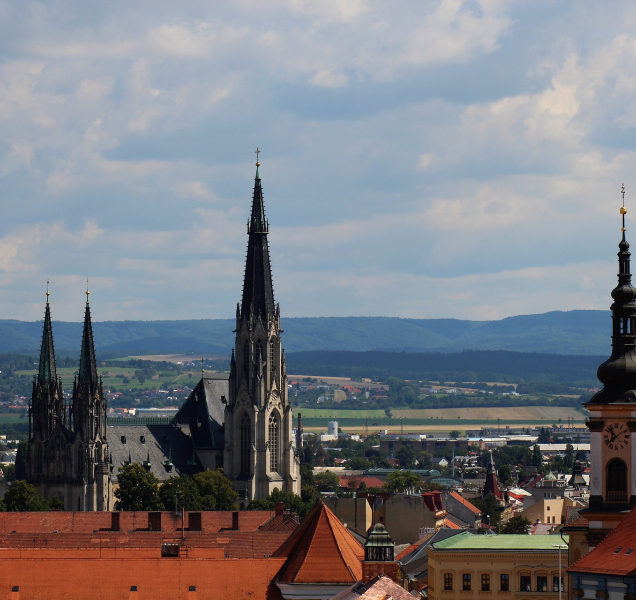 Chceme lidem byty převést, říká olomoucký primátor. Pomůže zákon?