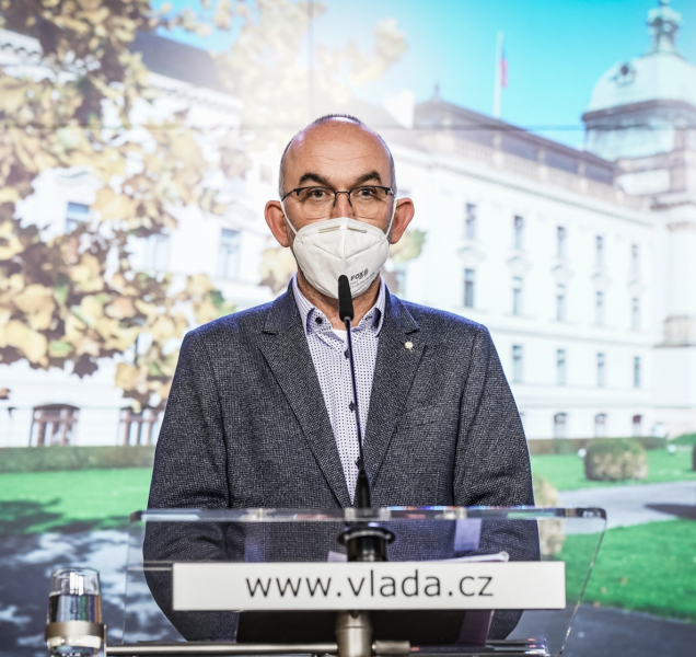 Vláda 3. prosince otevře obchody, restaurace i služby