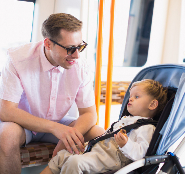 Doprovod dítěte do tří let bude mít MHD zdarma