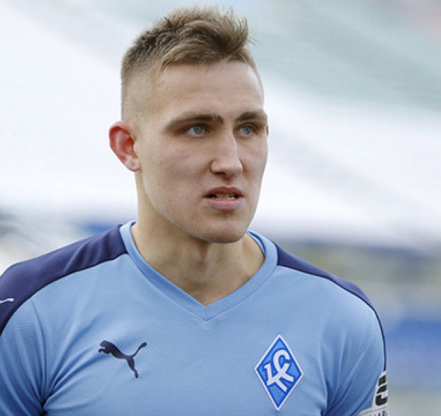 Se Sigmou trénují obránce Almeira a útočník Golenkov