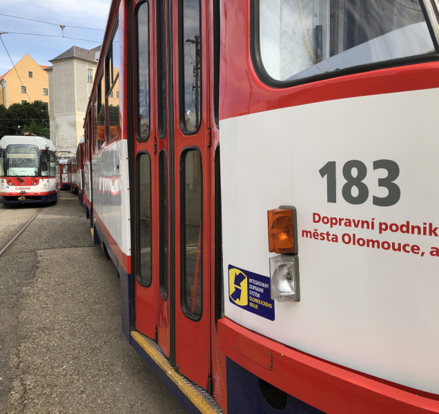 Přejezd v Litovelské čeká oprava, tramvaje výluka