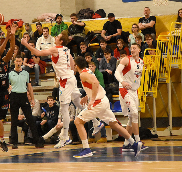Basketbalisté BK REDSTONE podlehli Sokolům