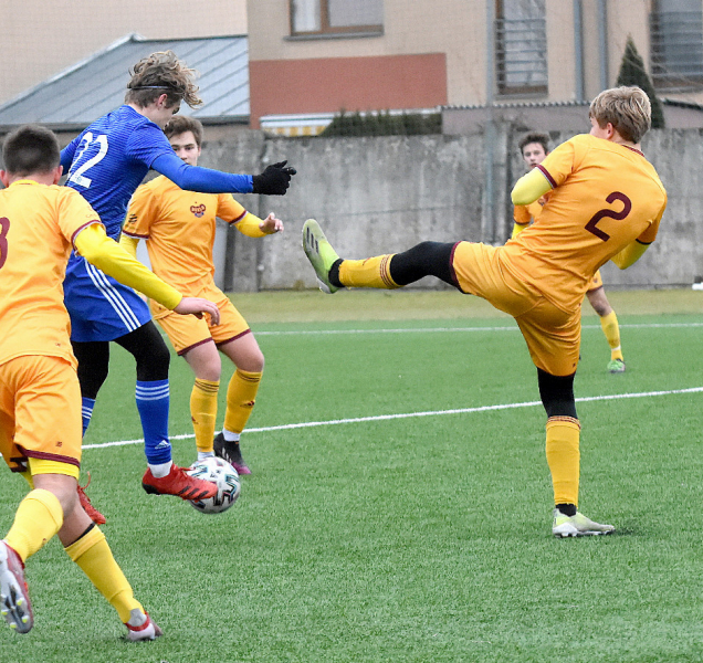 Devatenáctka SK Sigma získala ve Zlíně jen bod