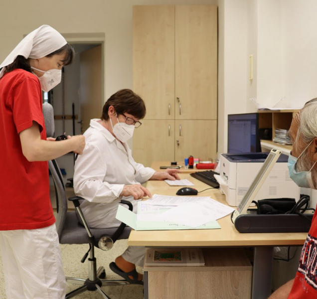 Kraj přispěje Charitě na provoz ordinace