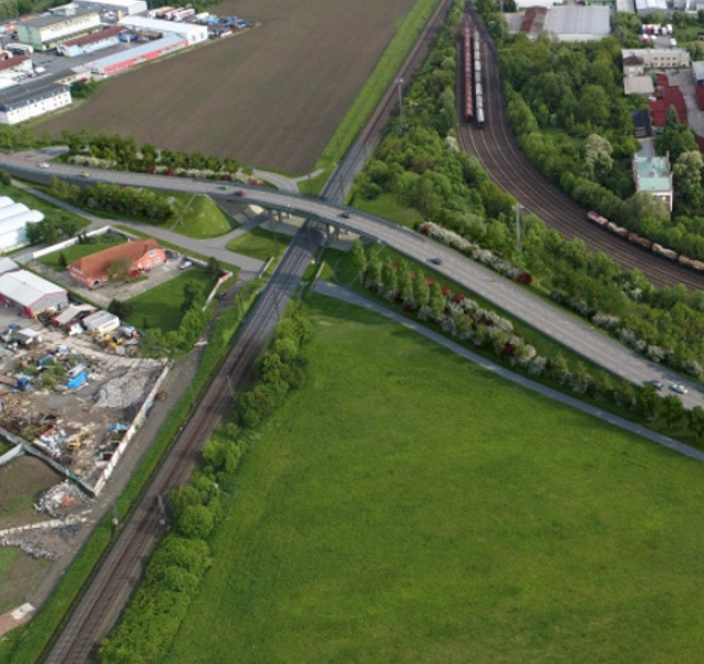 Stavba železničního nadjezdu začíná, začala i uzavírka