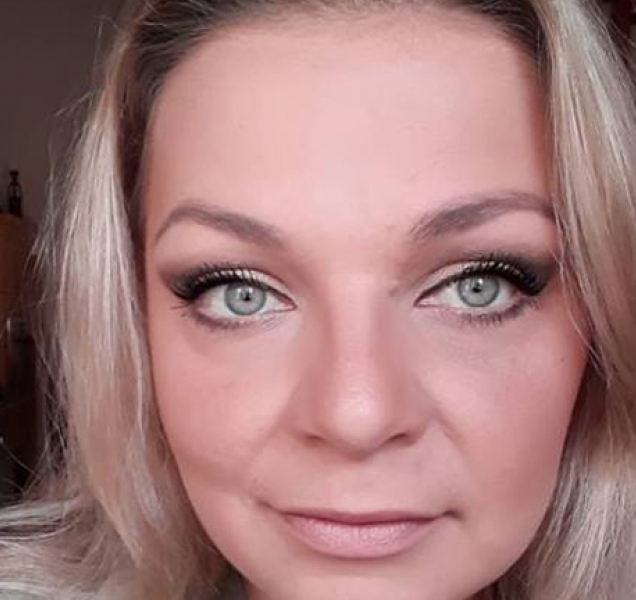 Něžná blondýnka? Pozor, tahle řídí vojenskou Tatru!