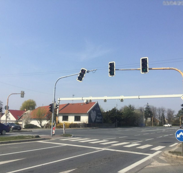 Strážníci bojují s následky silného větru