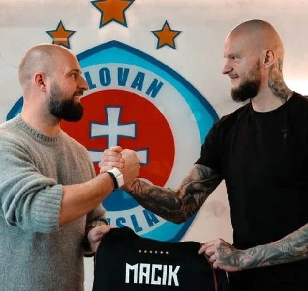 Brankář Macík odešel z SK Sigma do Slovanu Bratislava