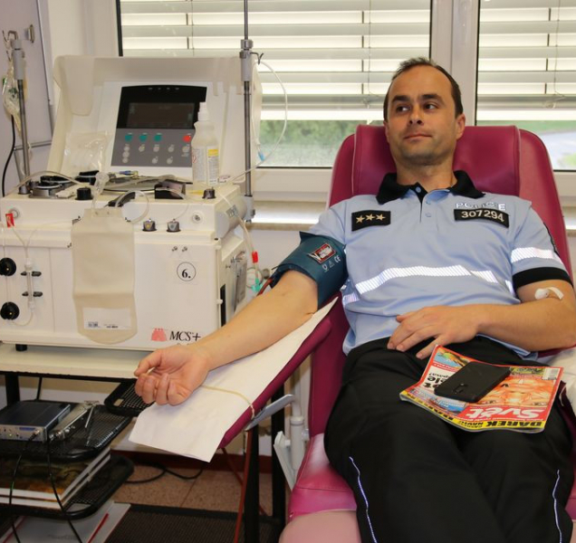 Krajští policisté darovali krev