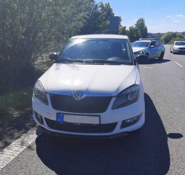 V Hranicích policistům ujížděl řidič se zákazem řízení