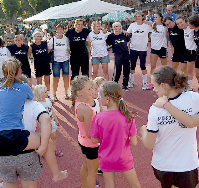 Černí vs. bílí aneb výroční zápas legend