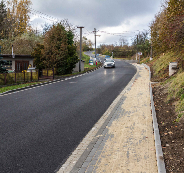 Jiráskova ulice v Konici má nový povrch