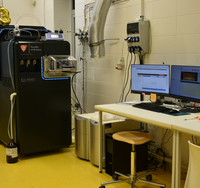 Přírodovědecká fakulta koupila špičkový hmotnostní spektrometr