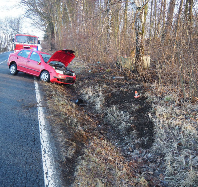 U Kopřivné bouralo osobní auto