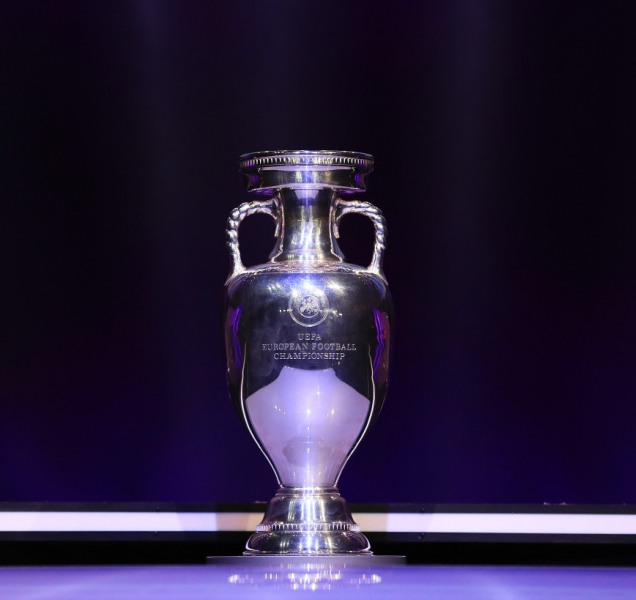 UEFA přesunula fotbalové EURO