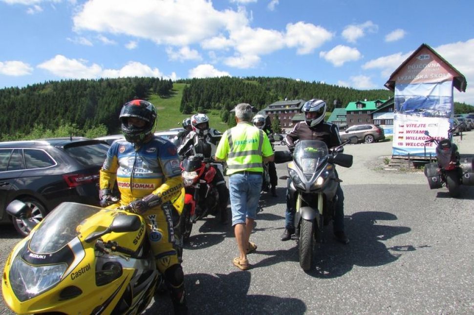 Policisté na Červenohorském sedle kontrolovali motorkáře