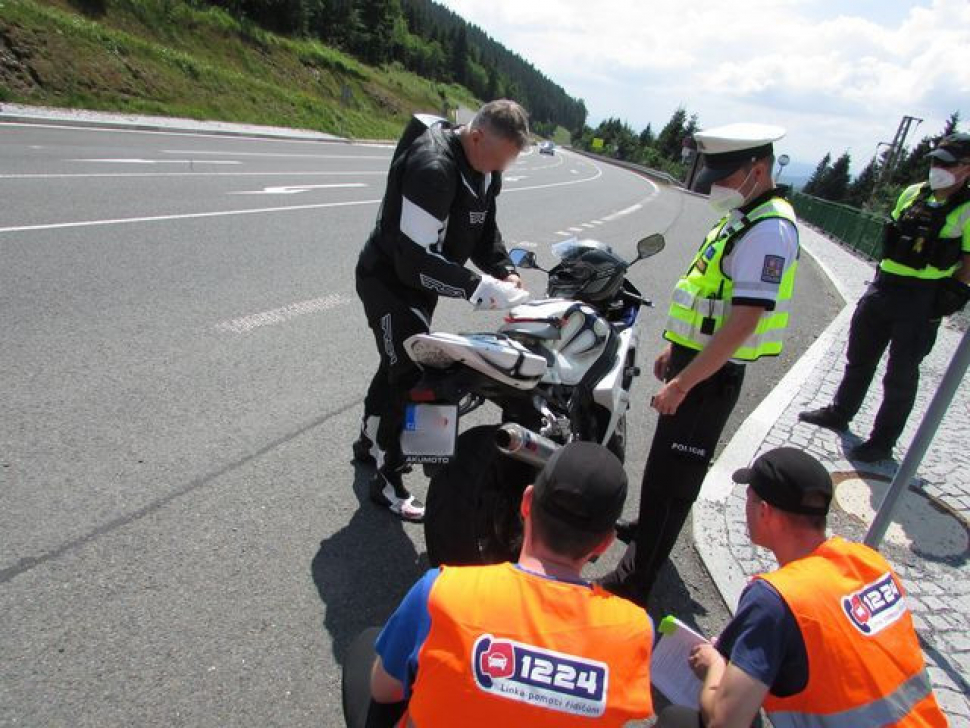 Páka na motorkáře? Na Sedle chystají úsekové měření rychlosti