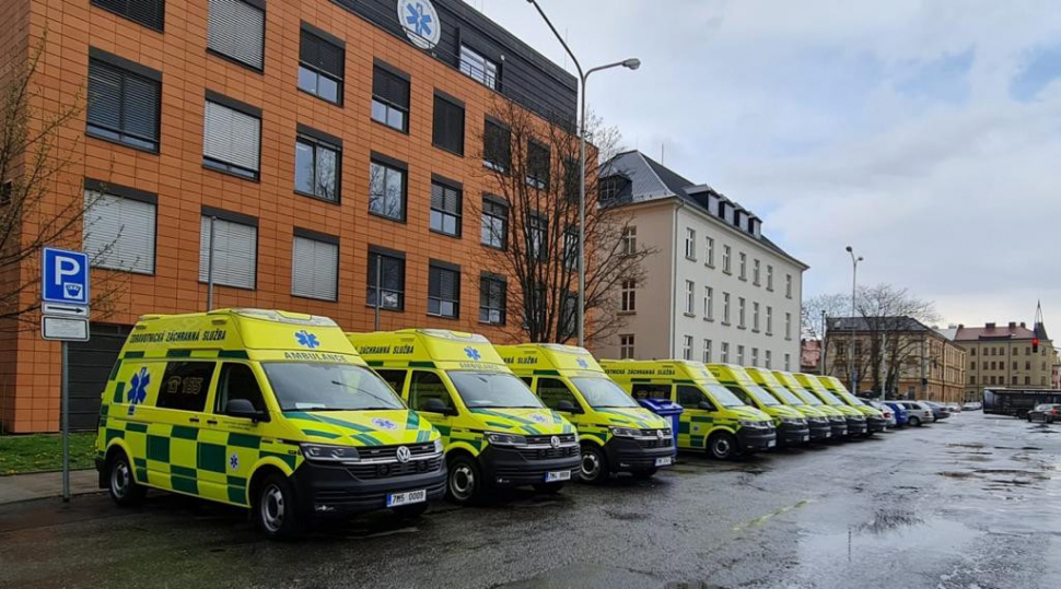 Sanitky dostaly za covidu zabrat, záchranáři mají nové