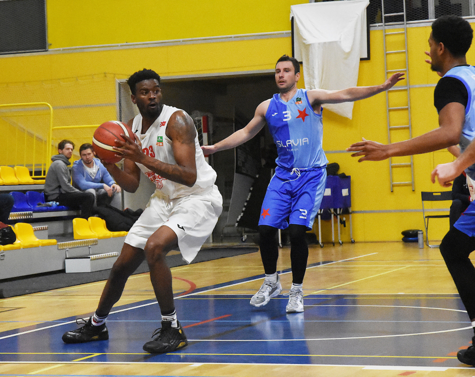 Basketbalisté BK REDSTONE prohráli na Slavii