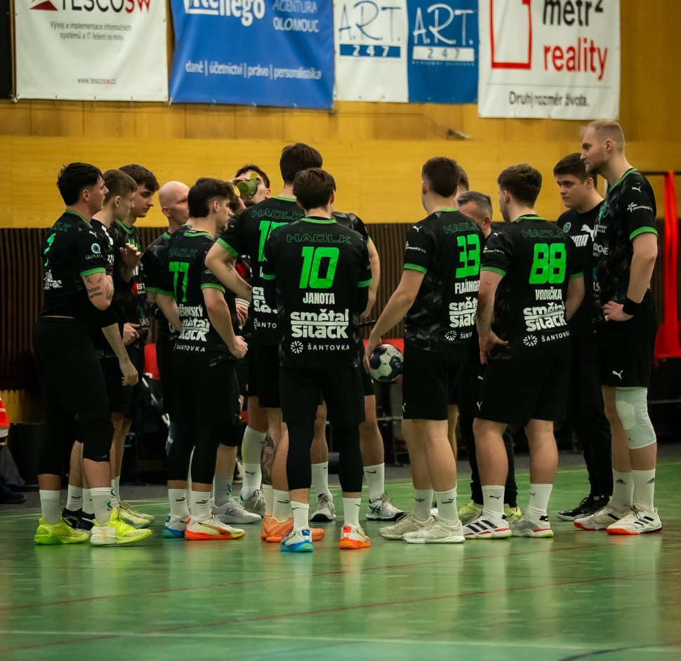 Házenkáře čeká odvetná bitva o extraligu