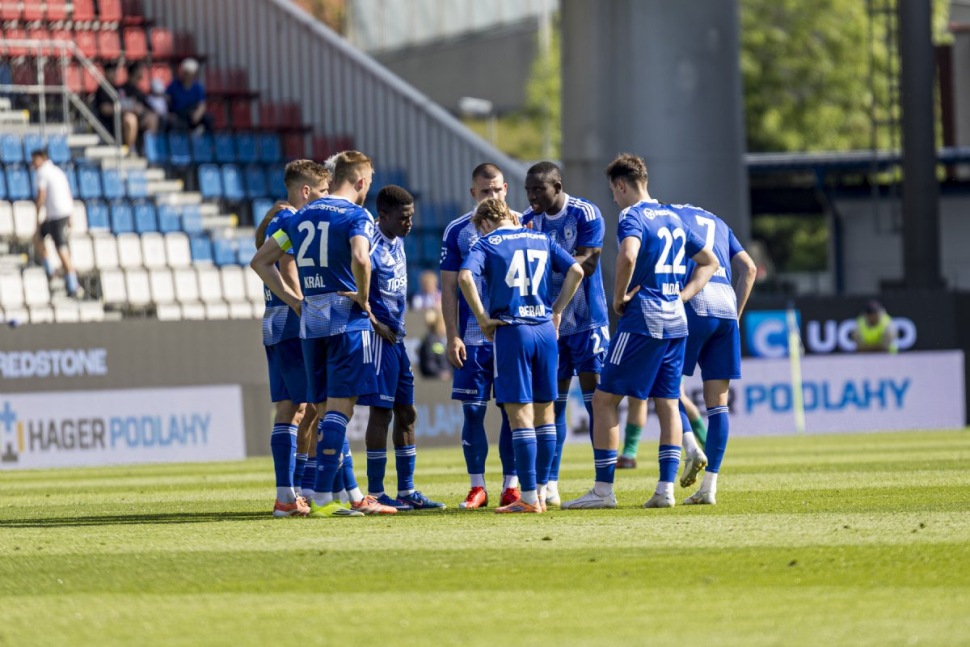 Dolžnikov a Kostadinov do Slovácka, z něj do Sigmy mladší Beran